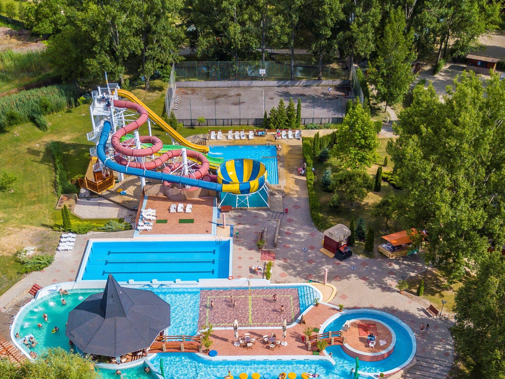 aqualand-rackeve